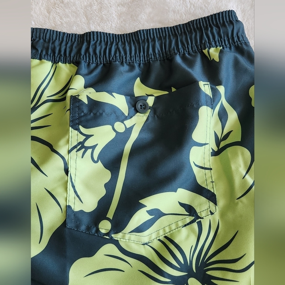 π΄ No Boundaries Menβs Tropical Swim Shorts β Size XL (40β42), NWT, 6β Inseam - Picture 5 of 15